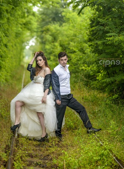 Mihai & Alexandra - Trash-The-Dress - 16 iunie 2014, Tunelul Iubirii, Caraș-Severin