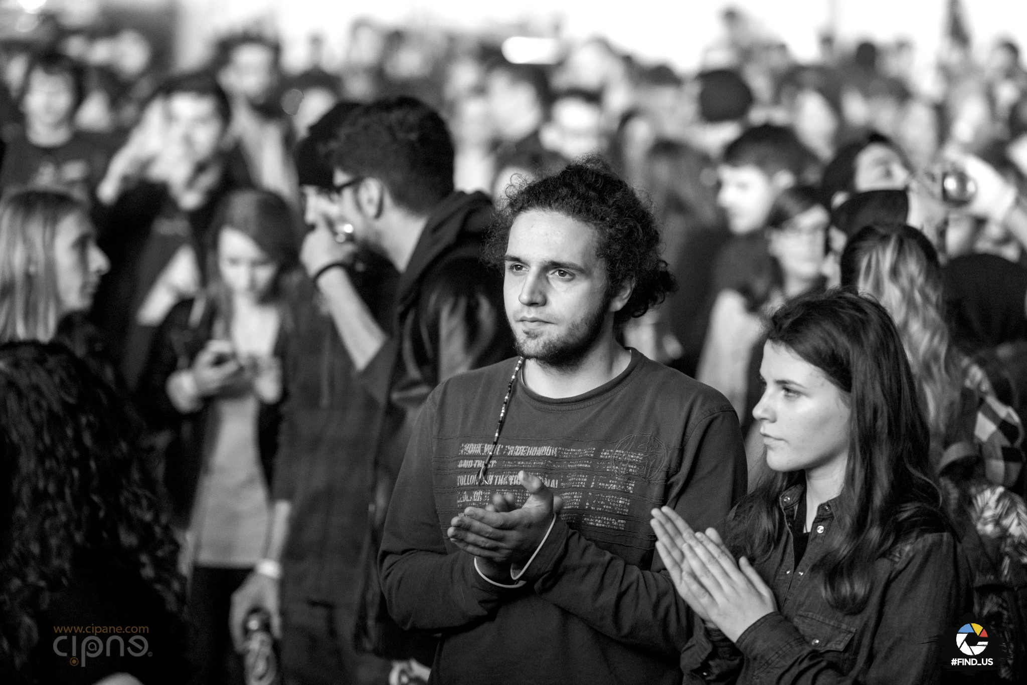 Public - #ImpreunaRezistam - Concert caritabil pentru victimele #Colectiv - Arenele Romane, București - 14 noiembrie 2015