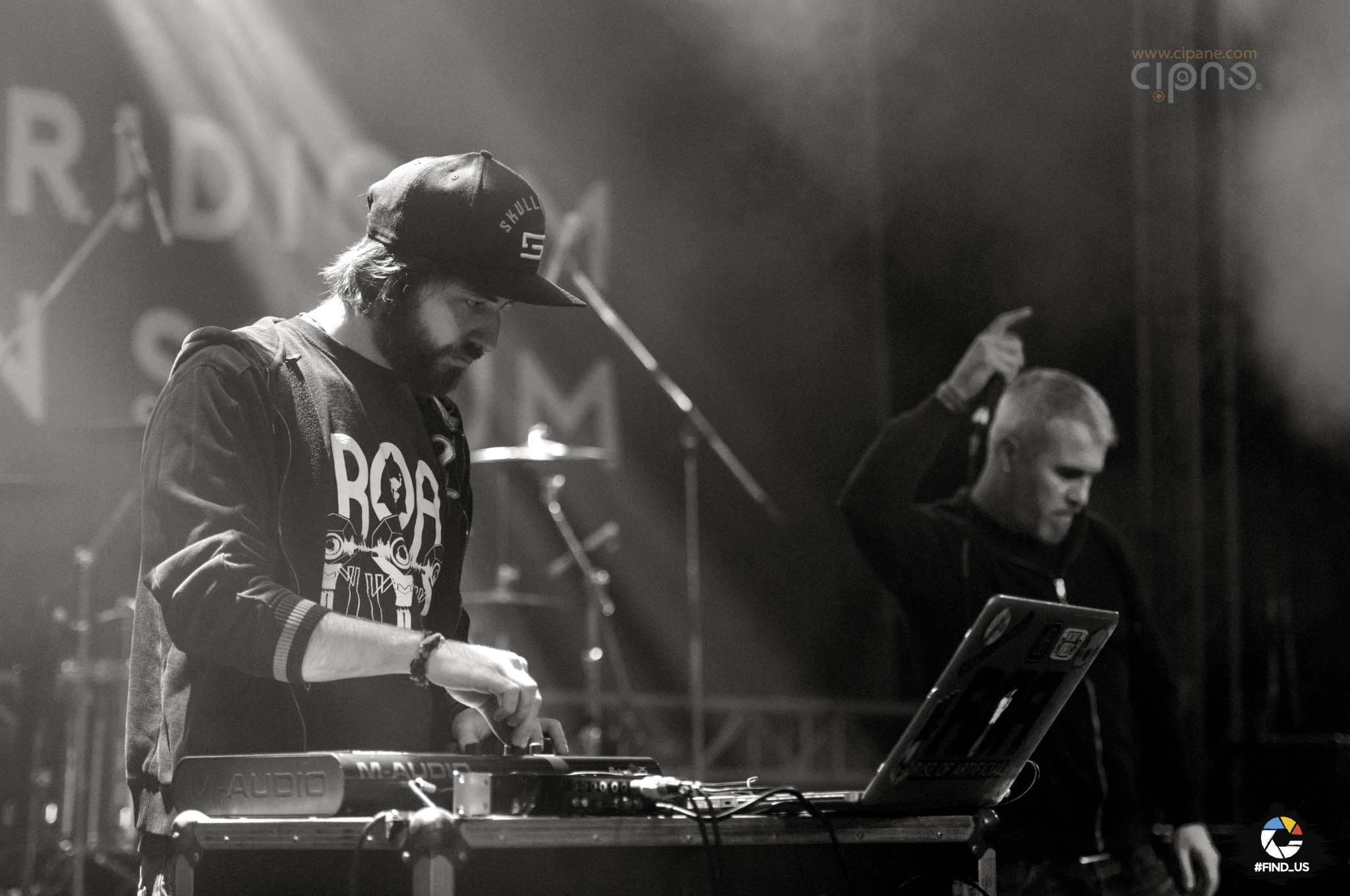 ROA - #ImpreunaRezistam - Concert caritabil pentru victimele #Colectiv - Arenele Romane, București - 14 noiembrie 2015