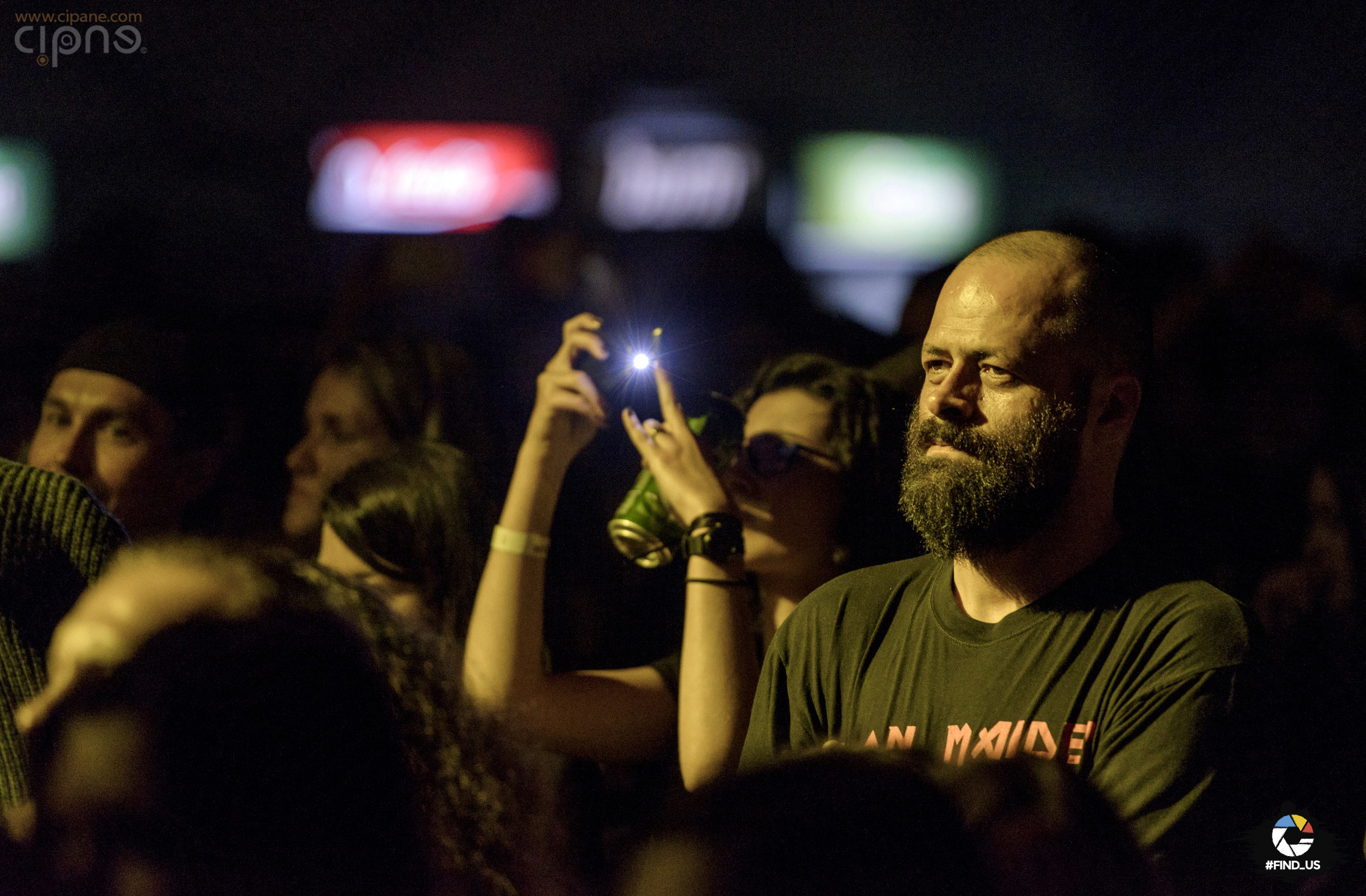 Public - #ImpreunaRezistam - Concert caritabil pentru victimele #Colectiv - Arenele Romane, București - 14 noiembrie 2015