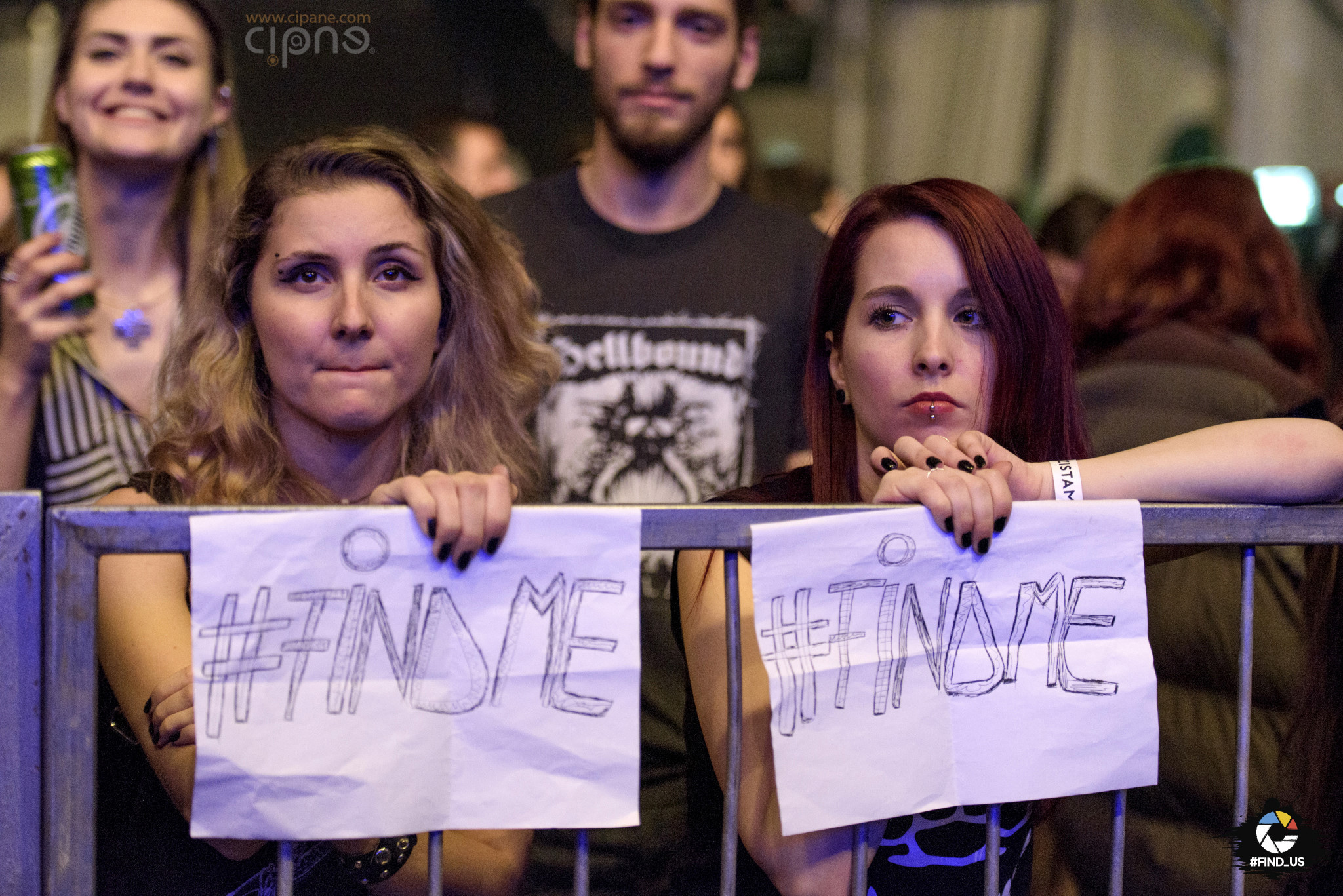 Public - #ImpreunaRezistam - Concert caritabil pentru victimele #Colectiv - Arenele Romane, București - 14 noiembrie 2015