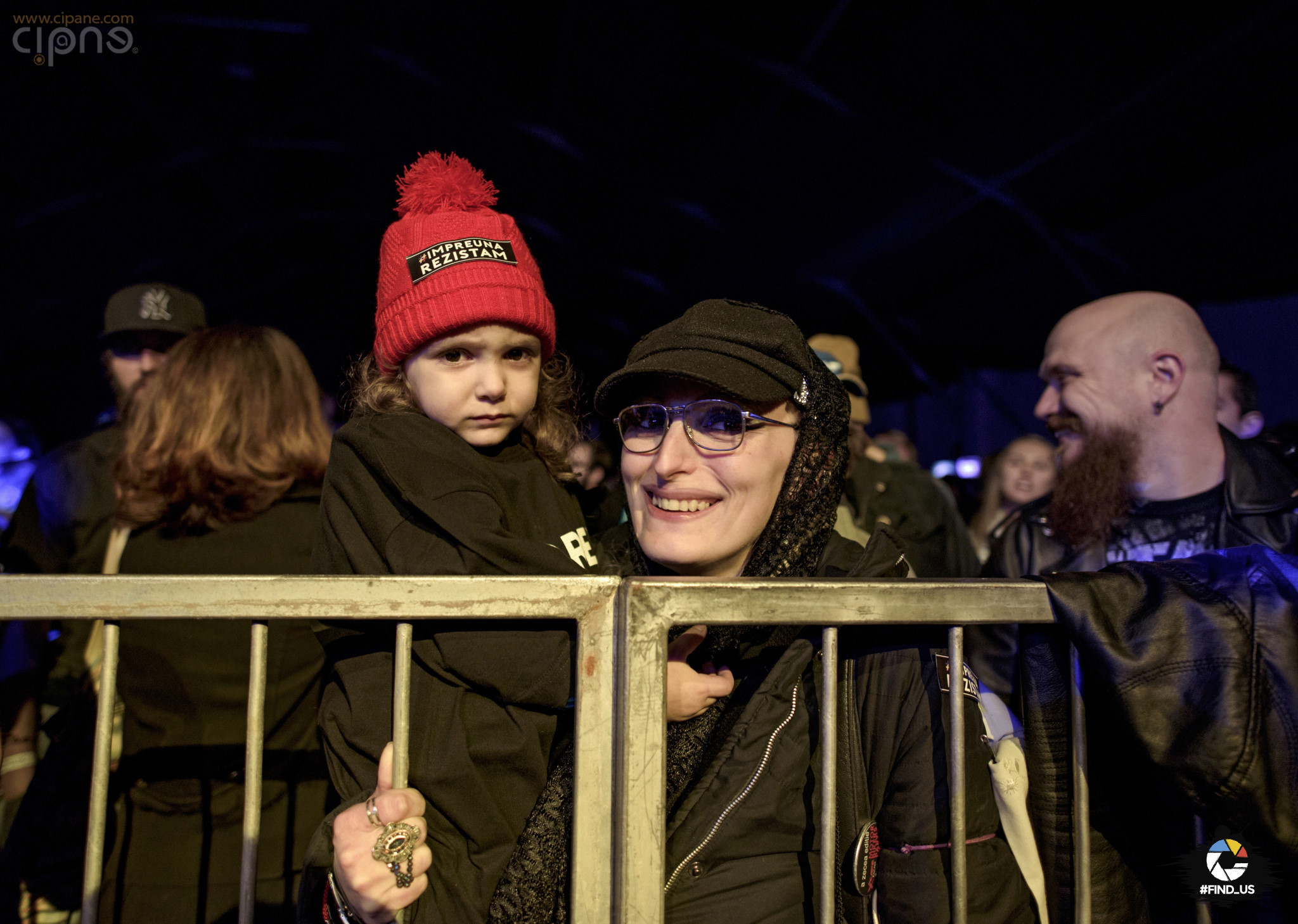 Public - #ImpreunaRezistam - Concert caritabil pentru victimele #Colectiv - Arenele Romane, București - 14 noiembrie 2015