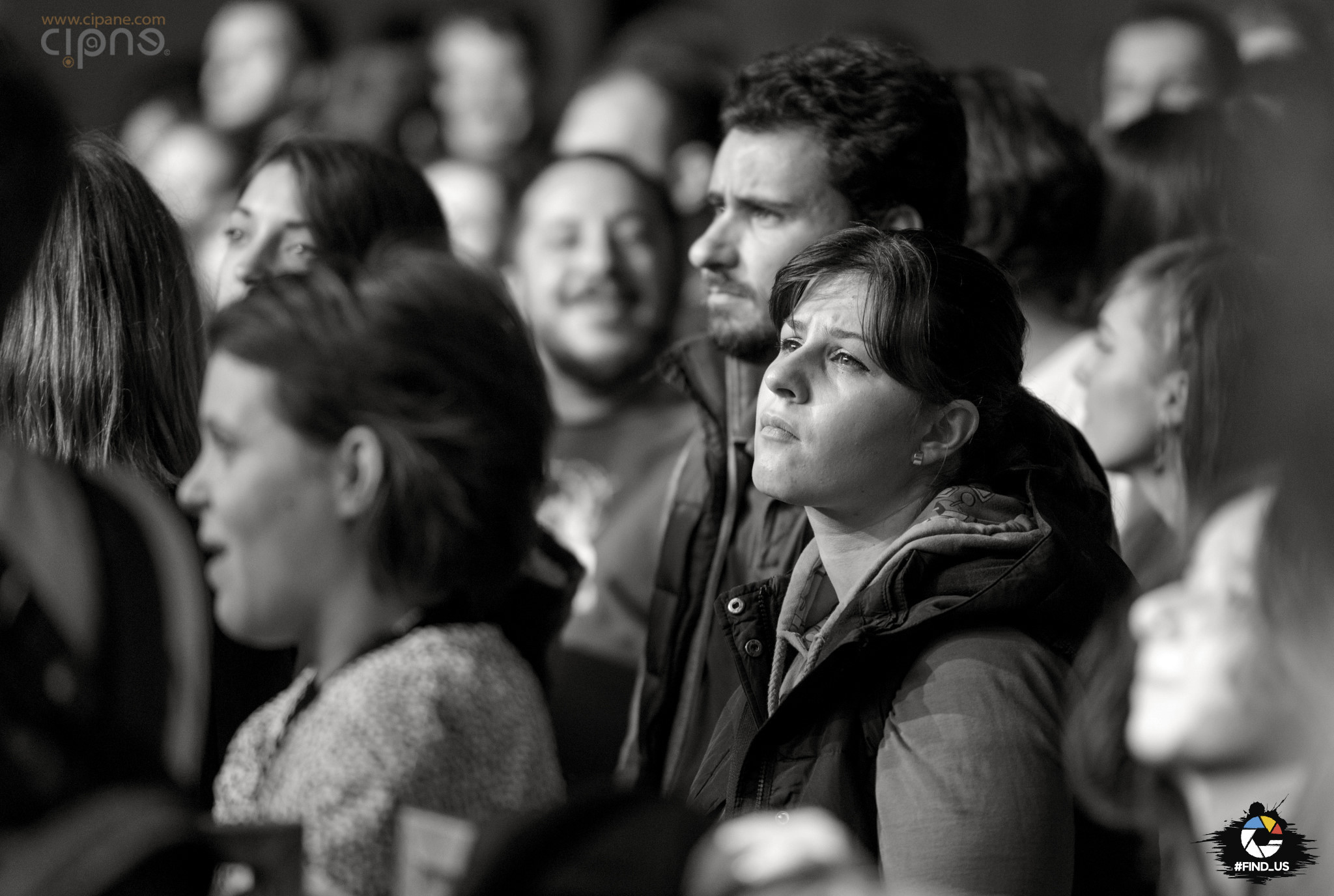 Public - #ImpreunaRezistam - Concert caritabil pentru victimele #Colectiv - Arenele Romane, București - 14 noiembrie 2015