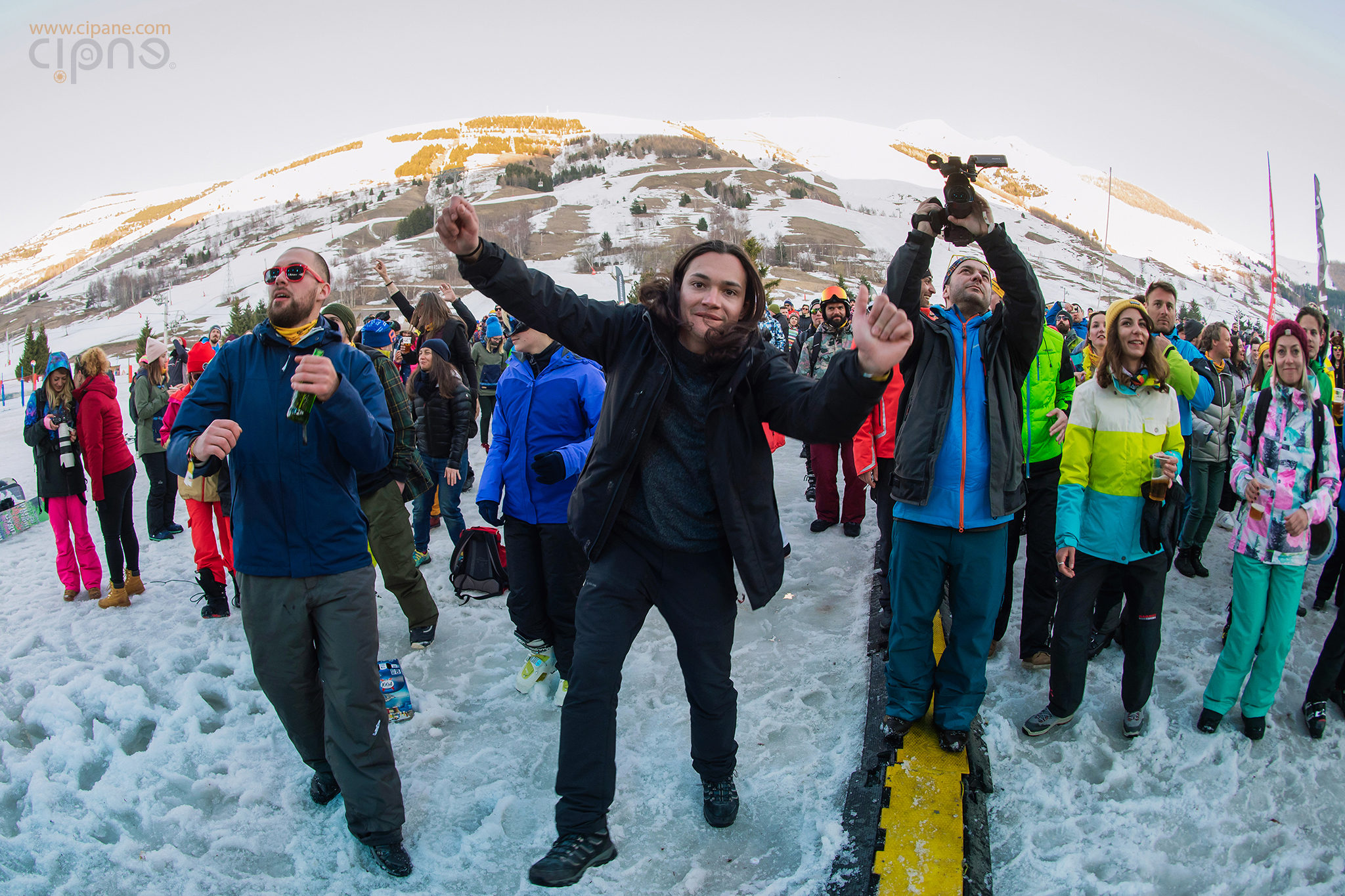 Dirty Shirt - 27 martie 2019 - SnowFest, Les 2 Alpes, France